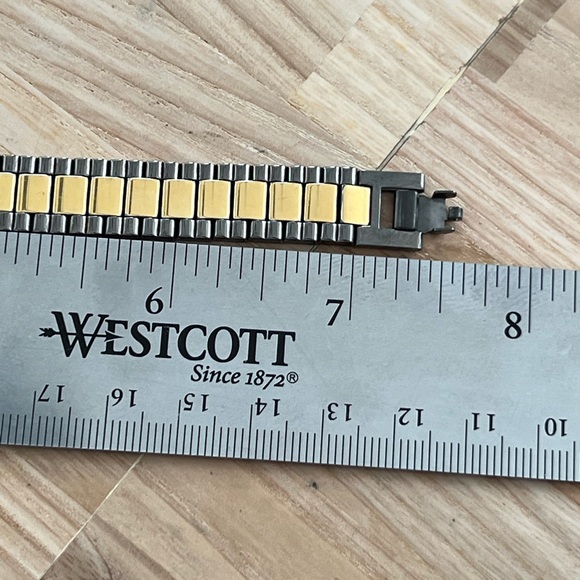 Seiko Ladies Watch Unique Two Tone Bracelet White Rectangular Dial - Picture 15 of 15